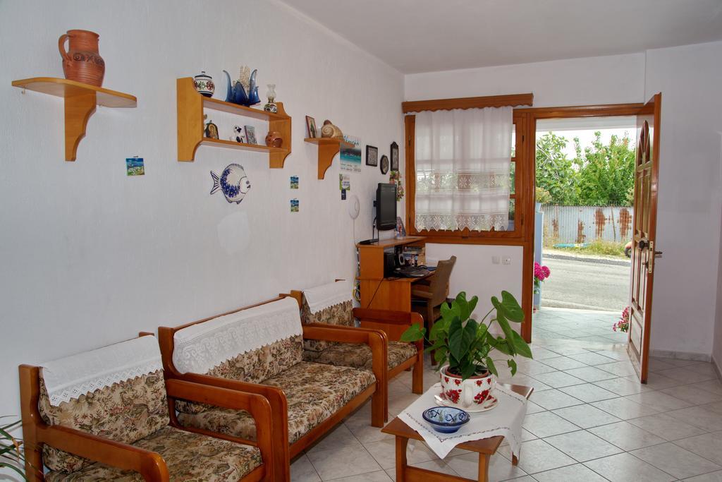 Myriam Studios Патитири Экстерьер фото